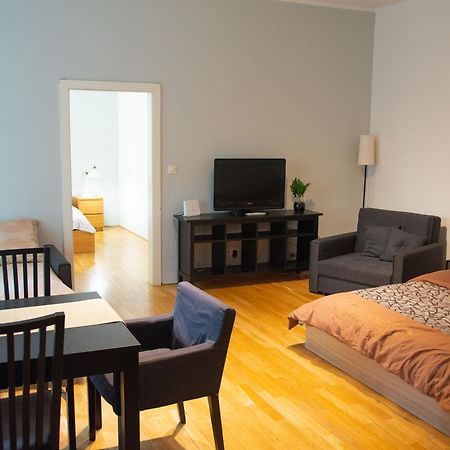 City Centre Garden Apartment With Parking 布拉格 外观 照片